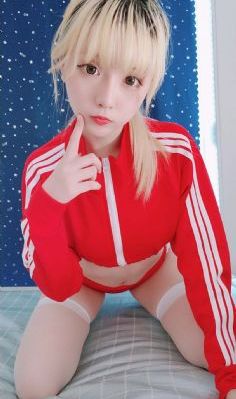 美女隐私秘裸体无挡胸_免费观看