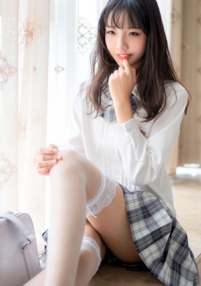 亚洲欧美中文字幕丝袜_720免费在线观看