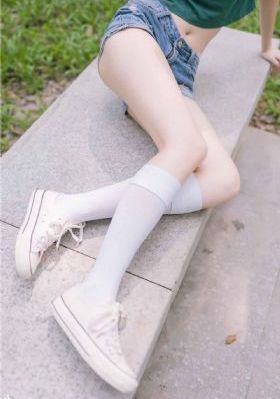 涨精装满肚子上学流出来视频_超清完整视频观看