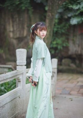 情不自禁爱上你_高清电影在线看