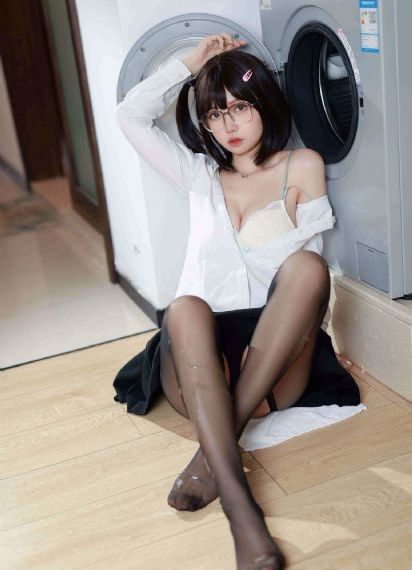 丁字裤翘臀美女撅屁股_国产剧神马影院在线