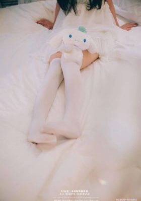 亚洲日产一线二线三线精华液_4K高清在线